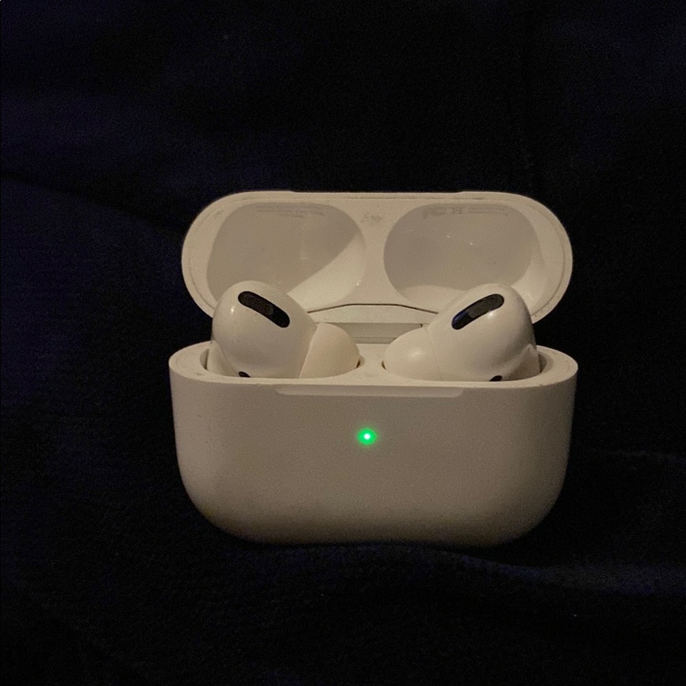 Apple AirPods Pro - White